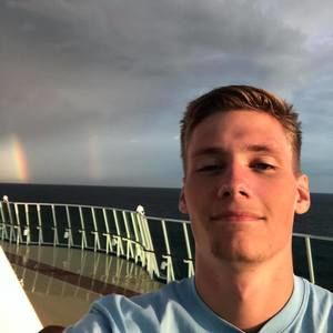 Meet your Posher, Eric